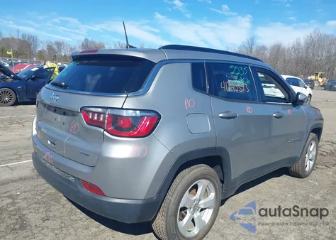 2019 Jeep Compass Latitude 4X4 z USA, uszkodzony, nr VIN 3C4NJDBB4KT786870